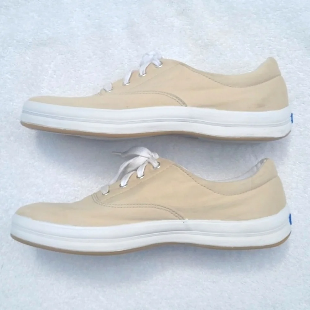 Keds Beige Classic Canvas Sneaker Lace Up Low Top Tennis Shoe Heel Logo Casual